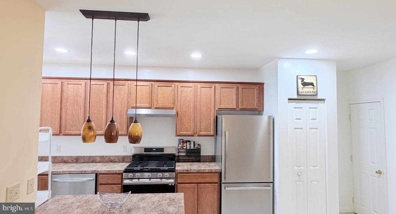 2860 W Garrison Avenue photo 4