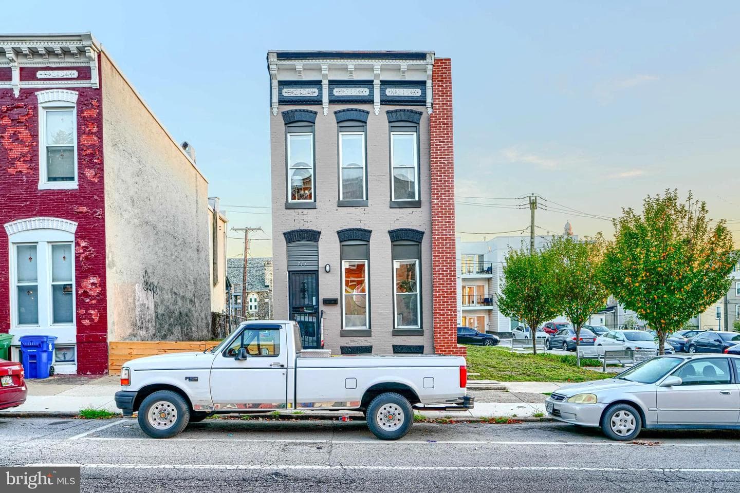 717 E Biddle Street photo 2