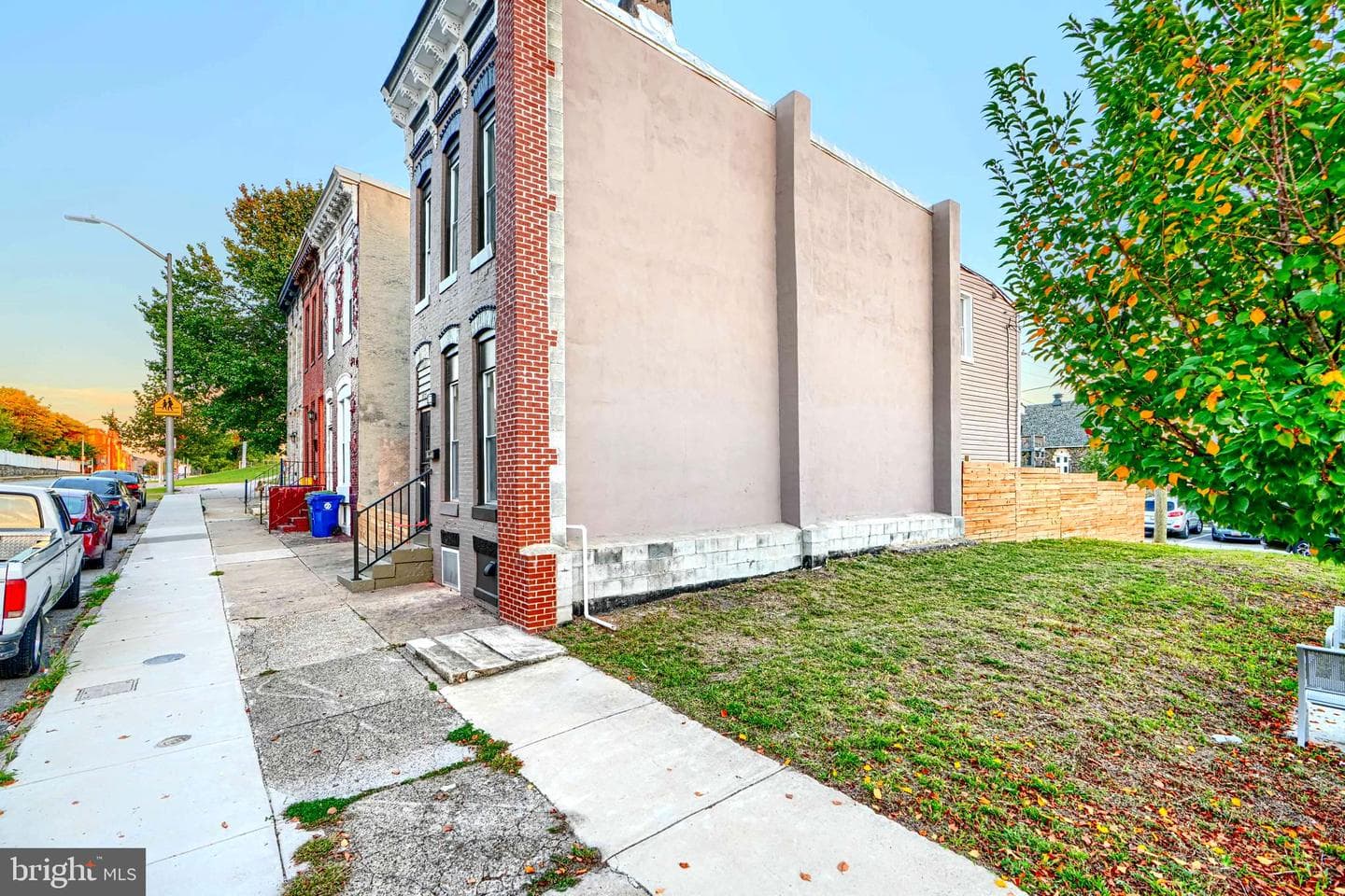 717 E Biddle Street photo 4