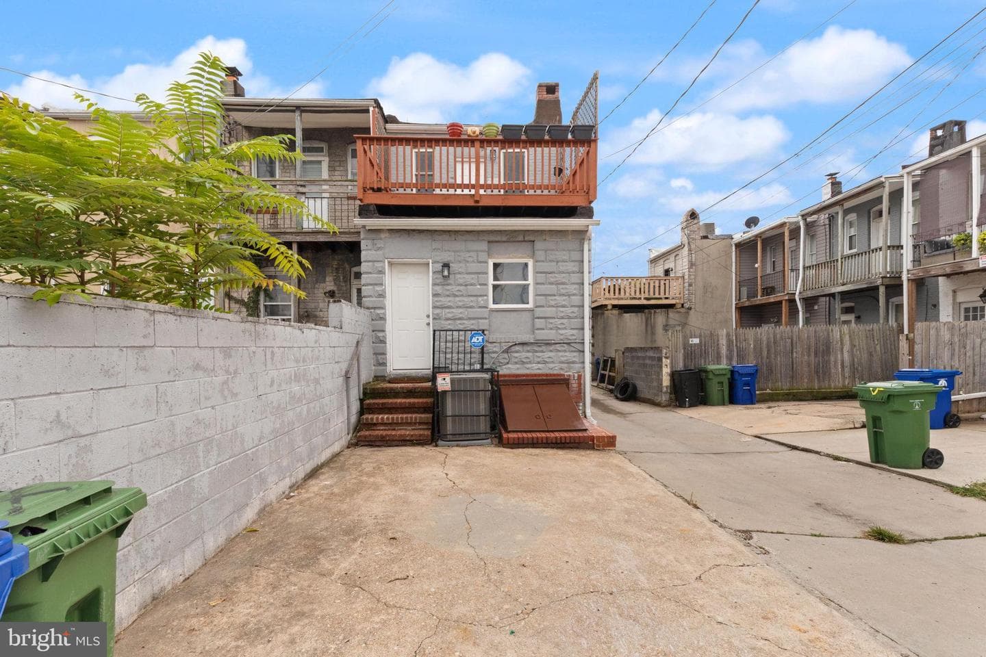 3200 E Fairmount Avenue photo 5