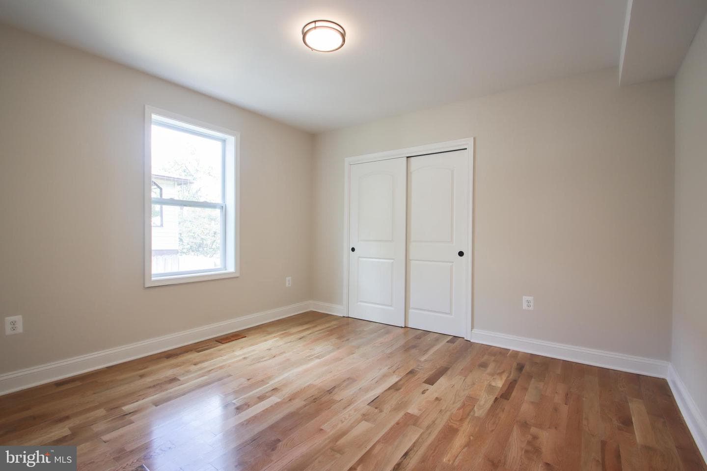 3905 Walnut Avenue photo 11