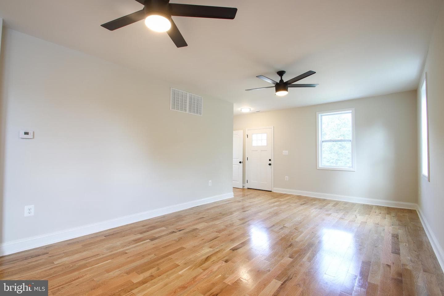 3905 Walnut Avenue photo 6