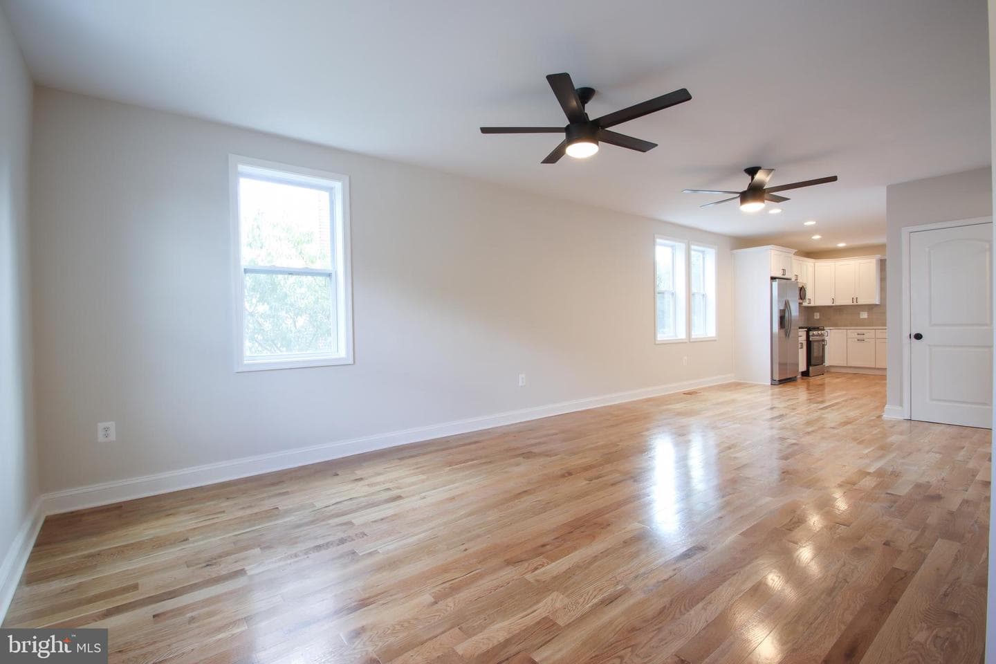 3905 Walnut Avenue photo 7
