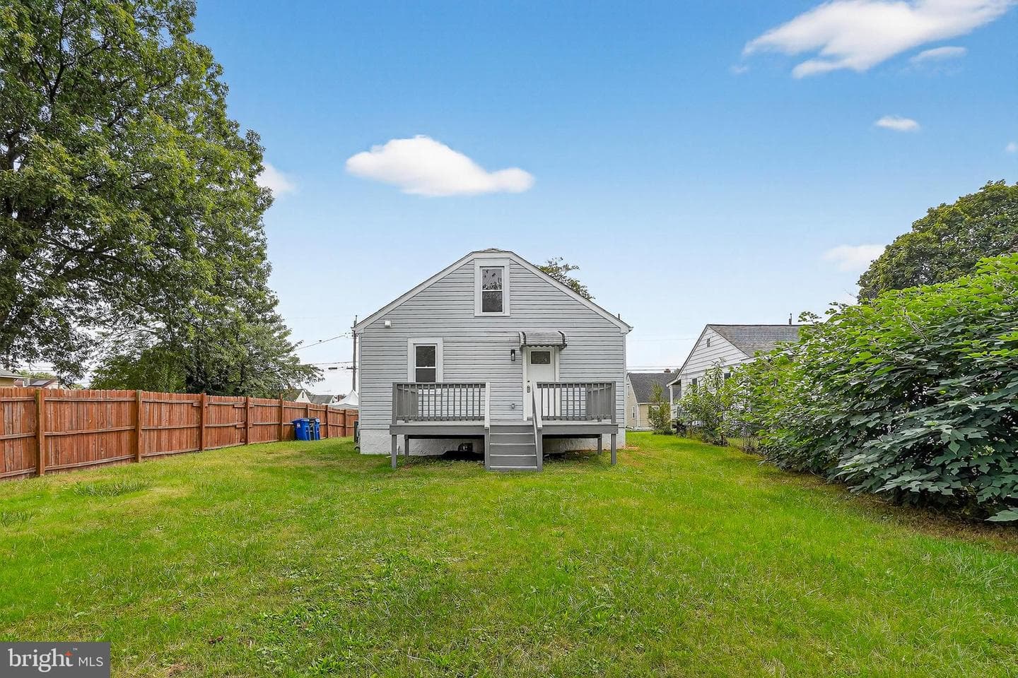 4102 Hillcrest Avenue photo 24