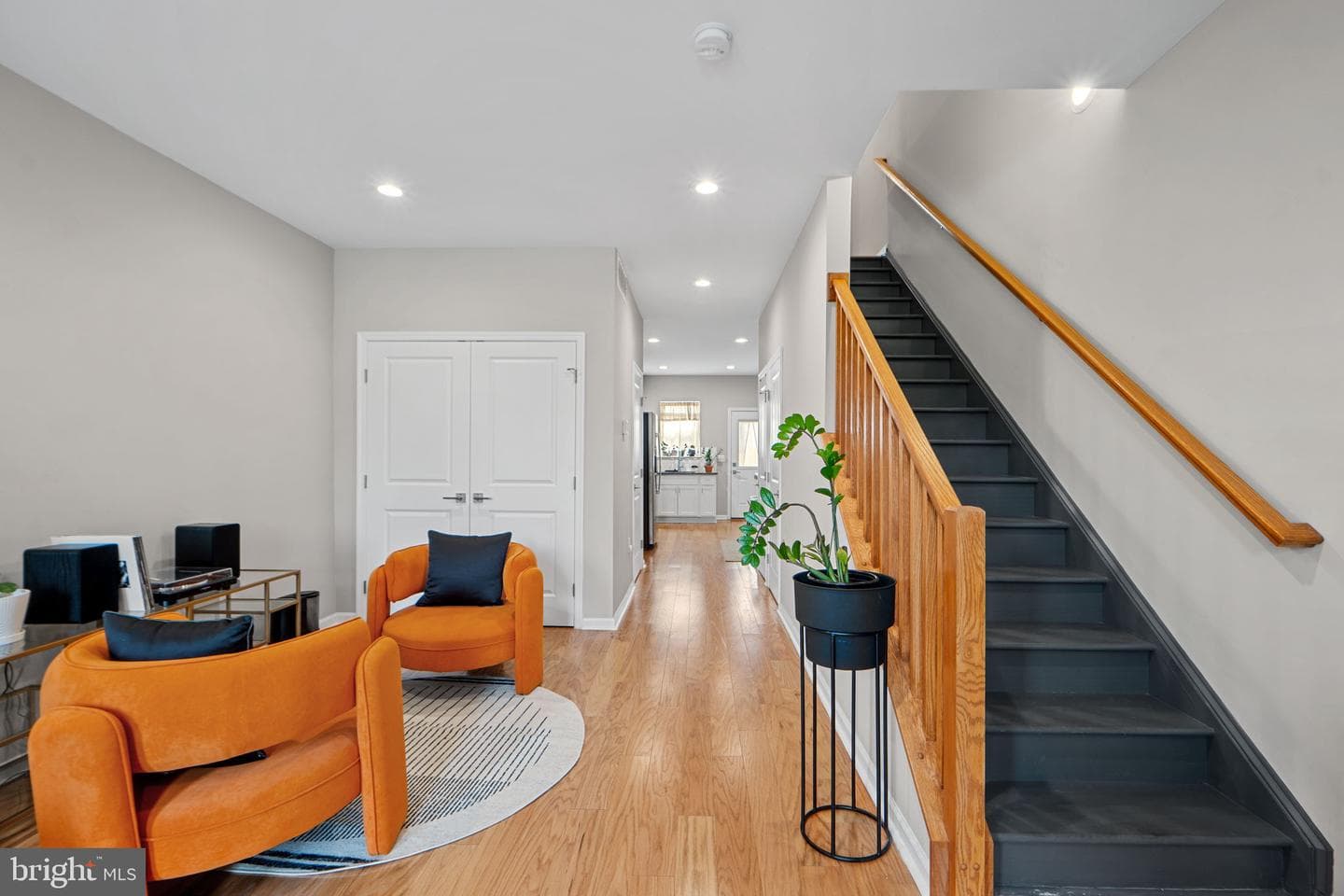 807 E Chase Street photo 7