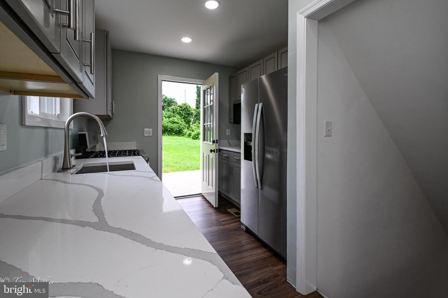 5110 Kenilworth Avenue photo 3