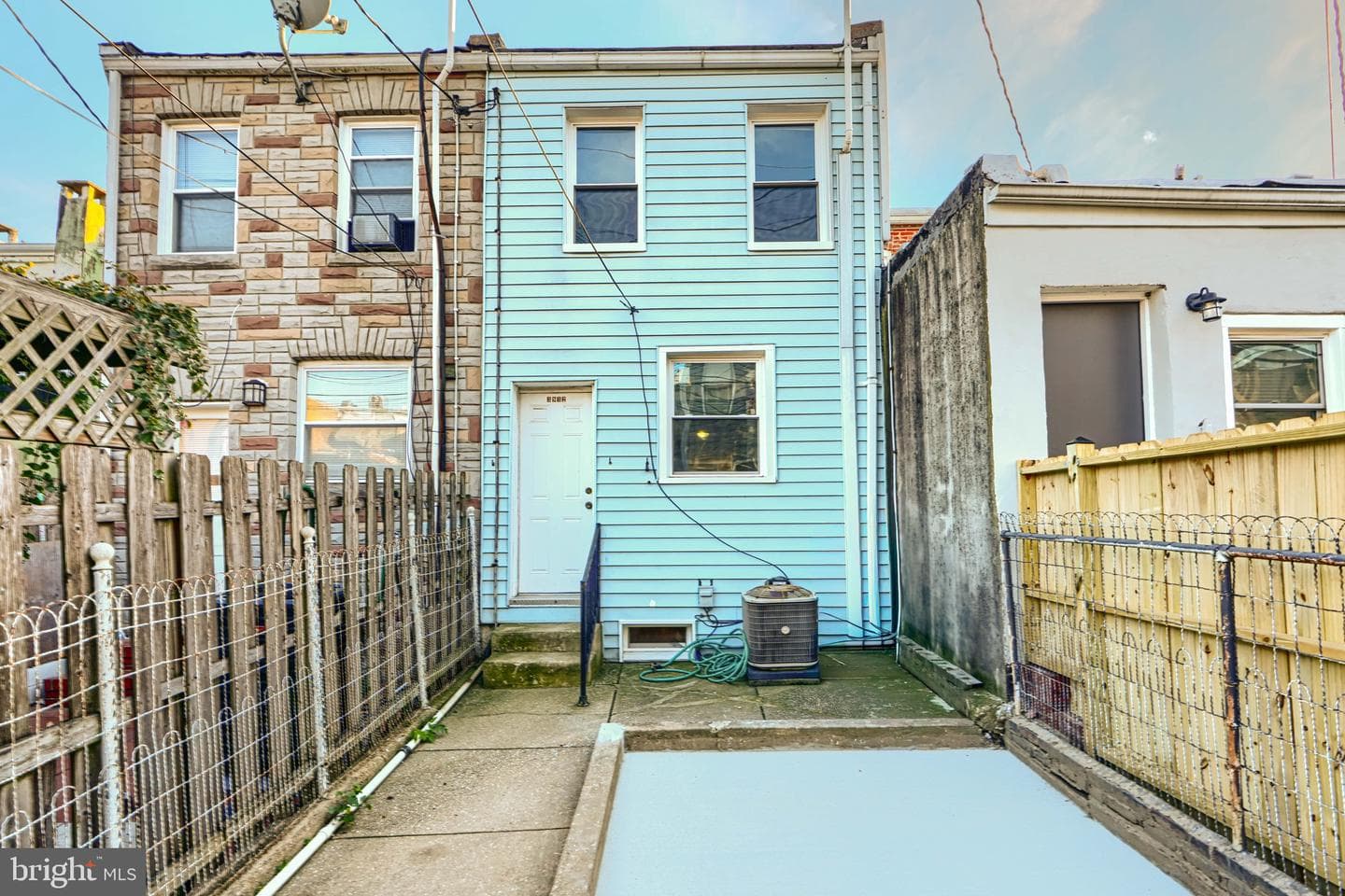 3912 Pratt Street E photo 14
