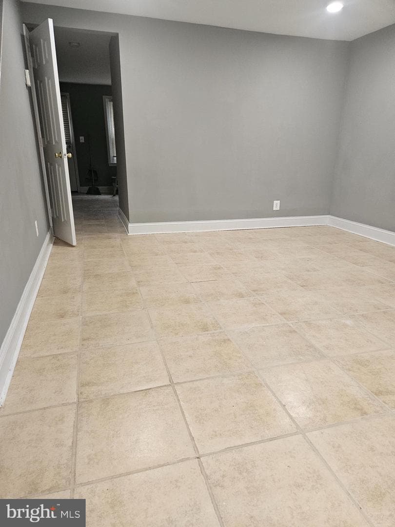 2529 Marbourne Avenue photo 3