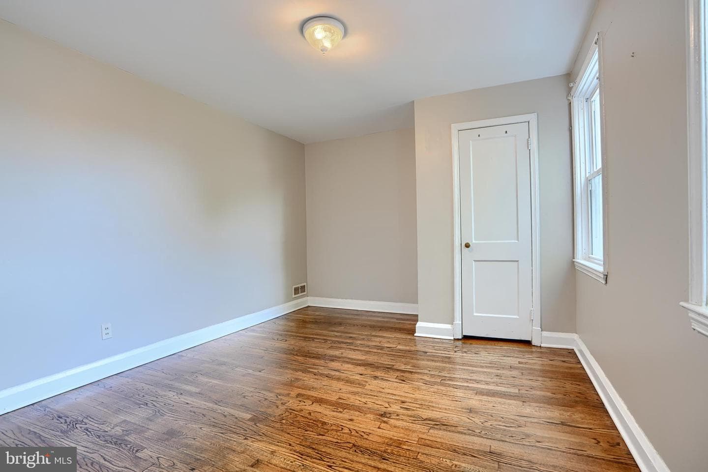 4102 Dudley Avenue photo 10