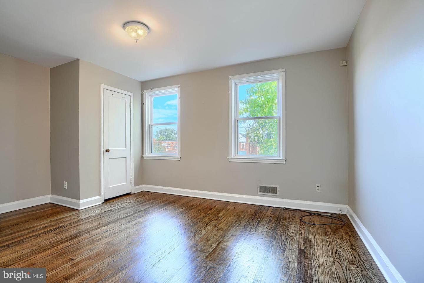 4102 Dudley Avenue photo 9