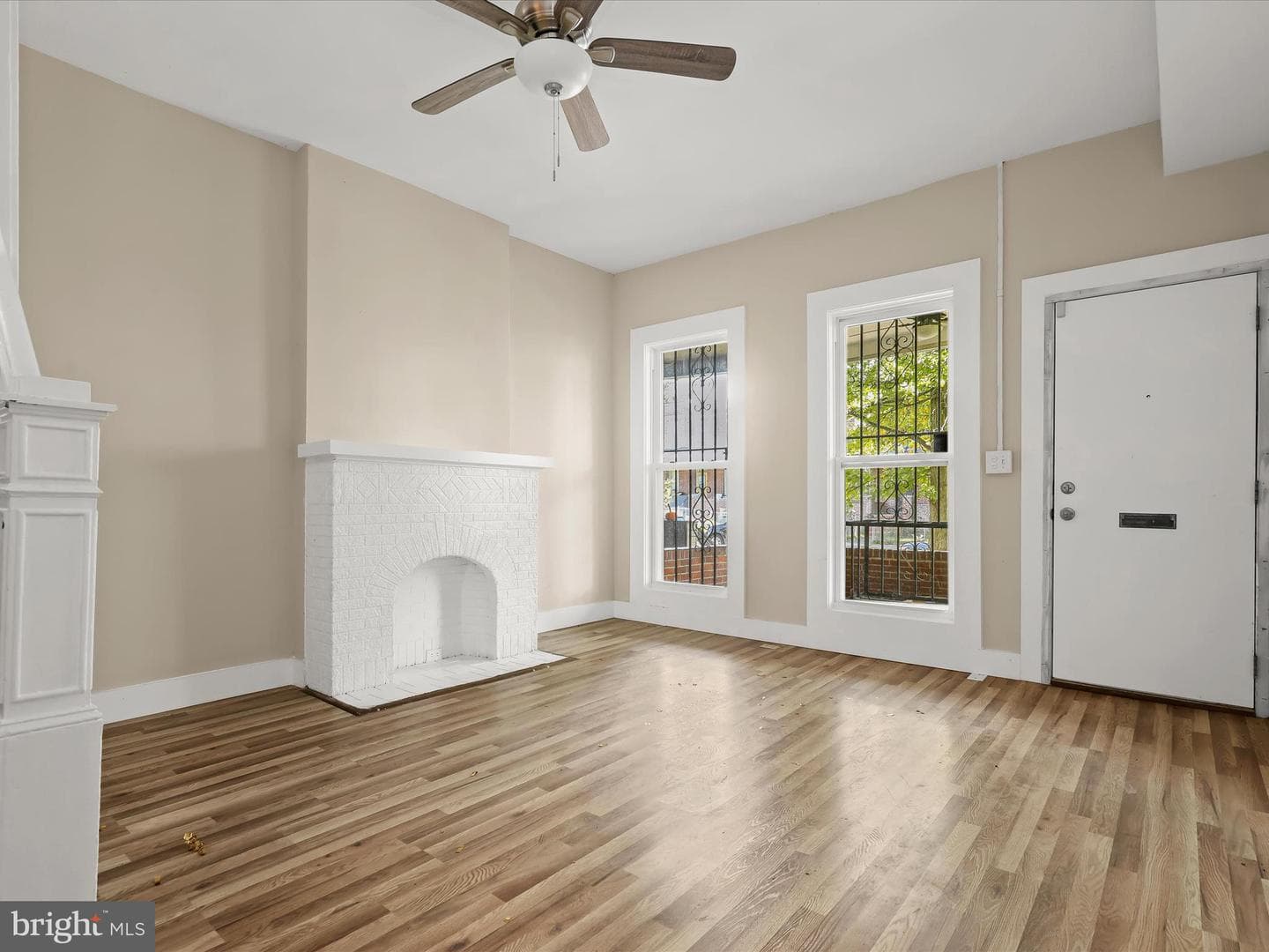 1302 N Longwood Street photo 3