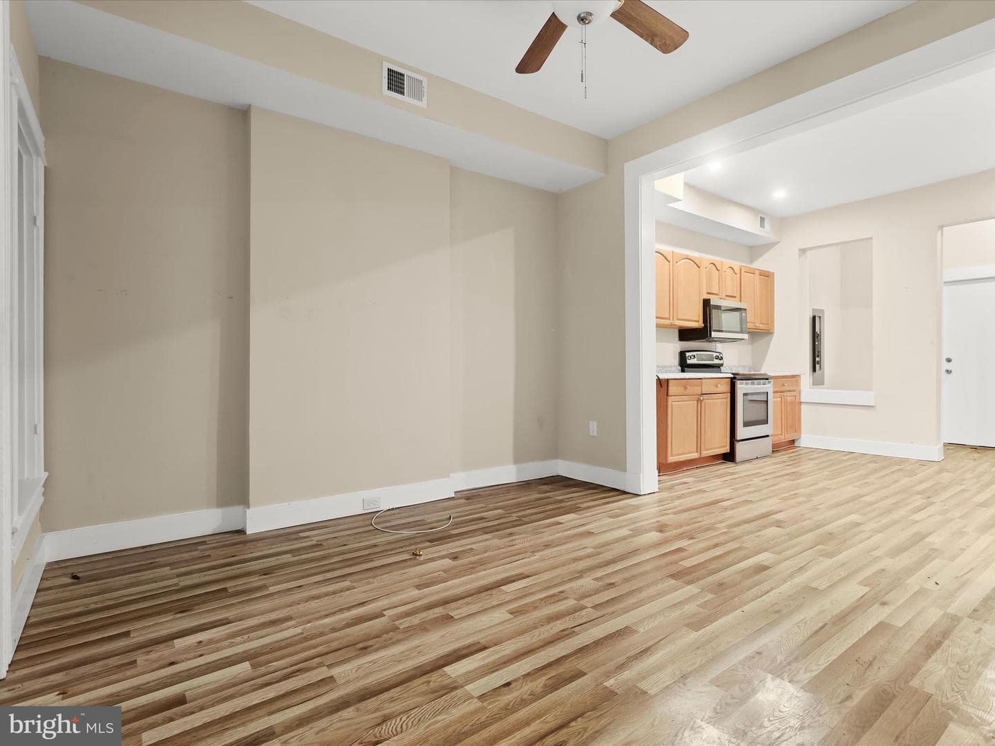 1302 N Longwood Street photo 7