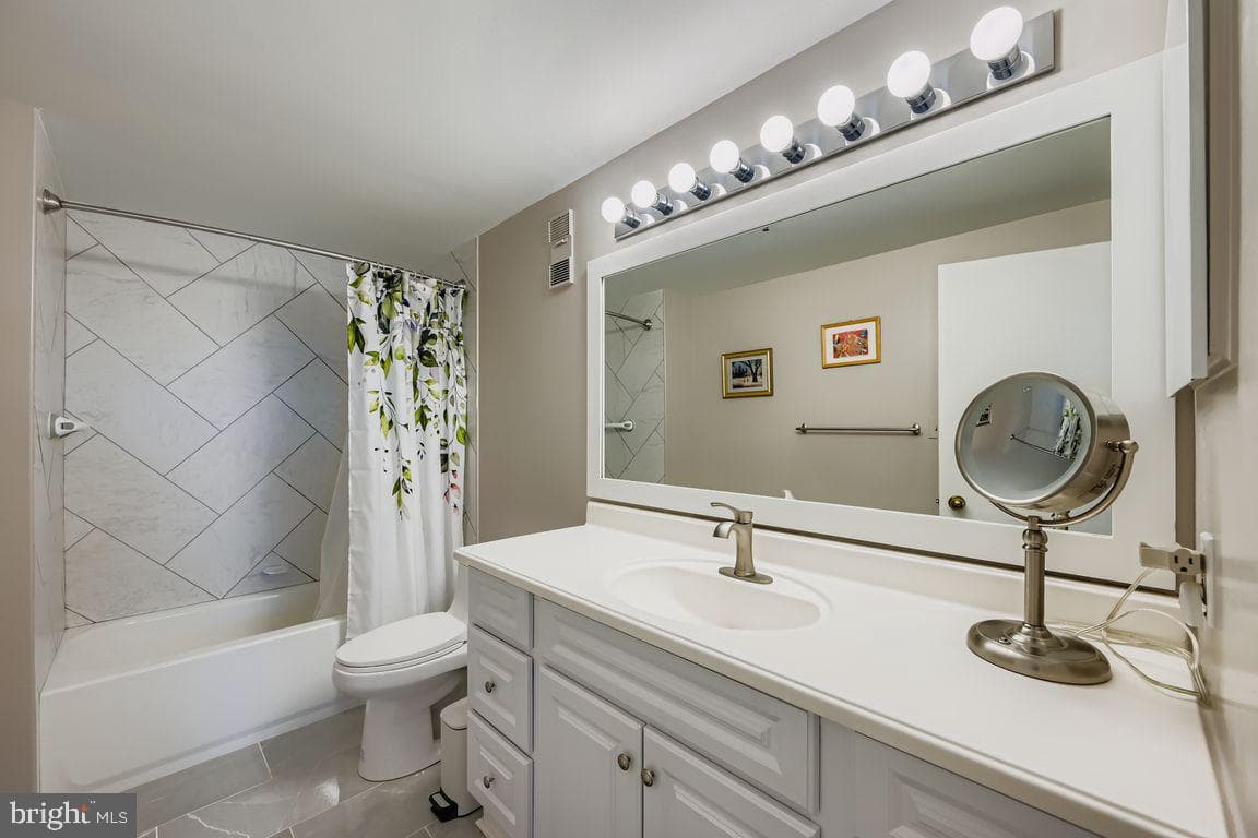 250 President Street #605 photo 12