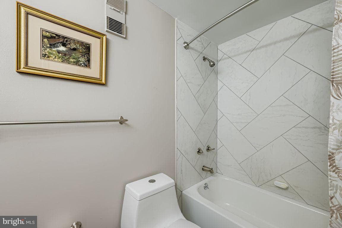 250 President Street #605 photo 15