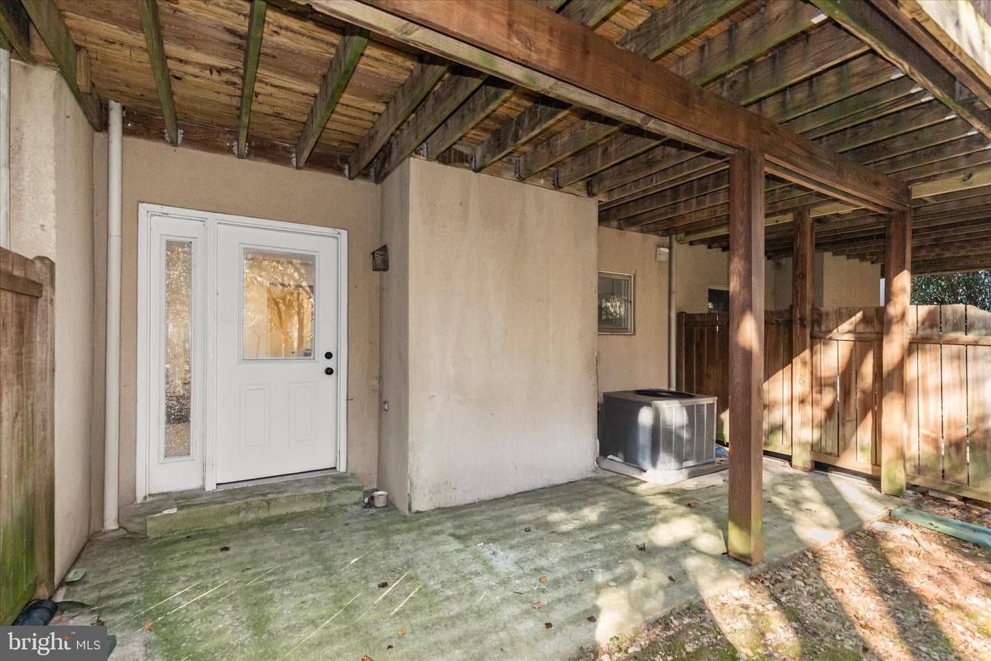 352 Homeland Southway photo 31