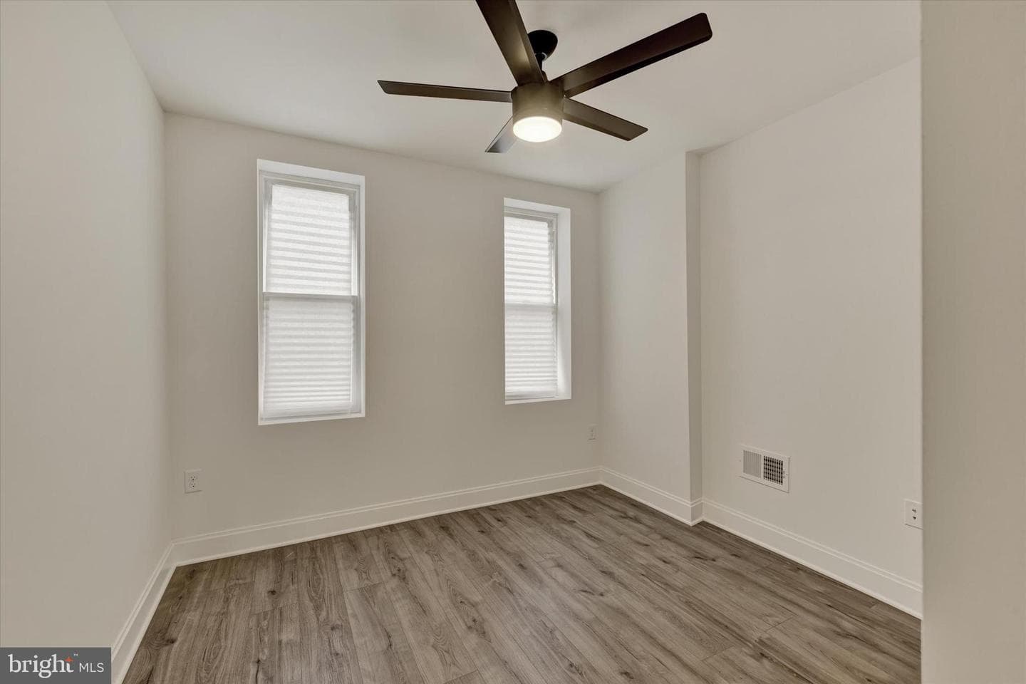 1738 Moreland Avenue photo 19