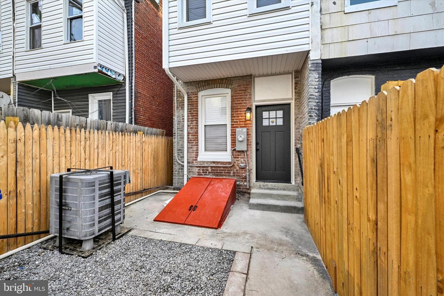 1738 Moreland Avenue photo 24