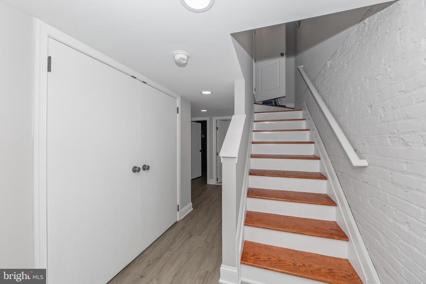 534 S Decker Avenue photo 28