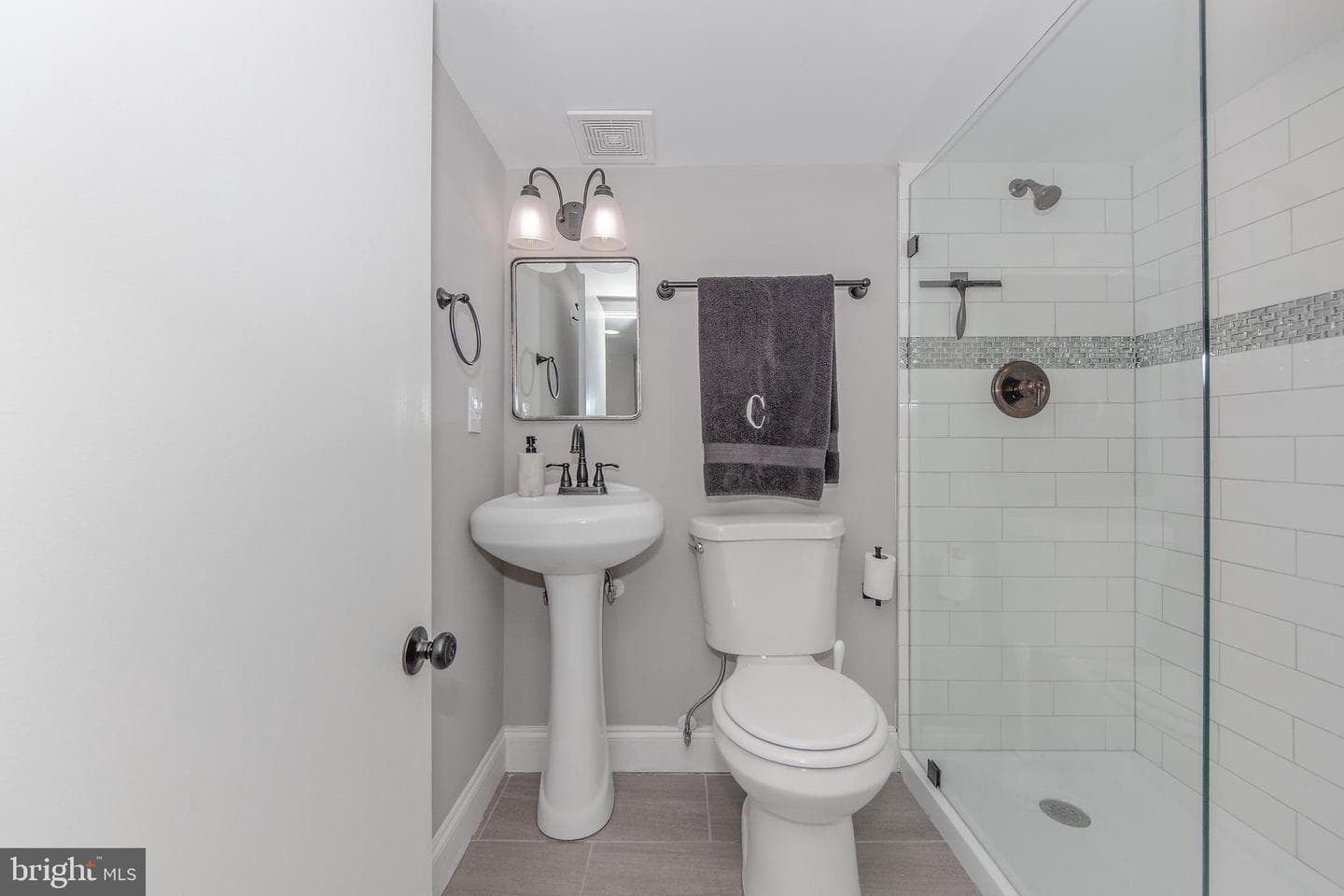 534 S Decker Avenue photo 33