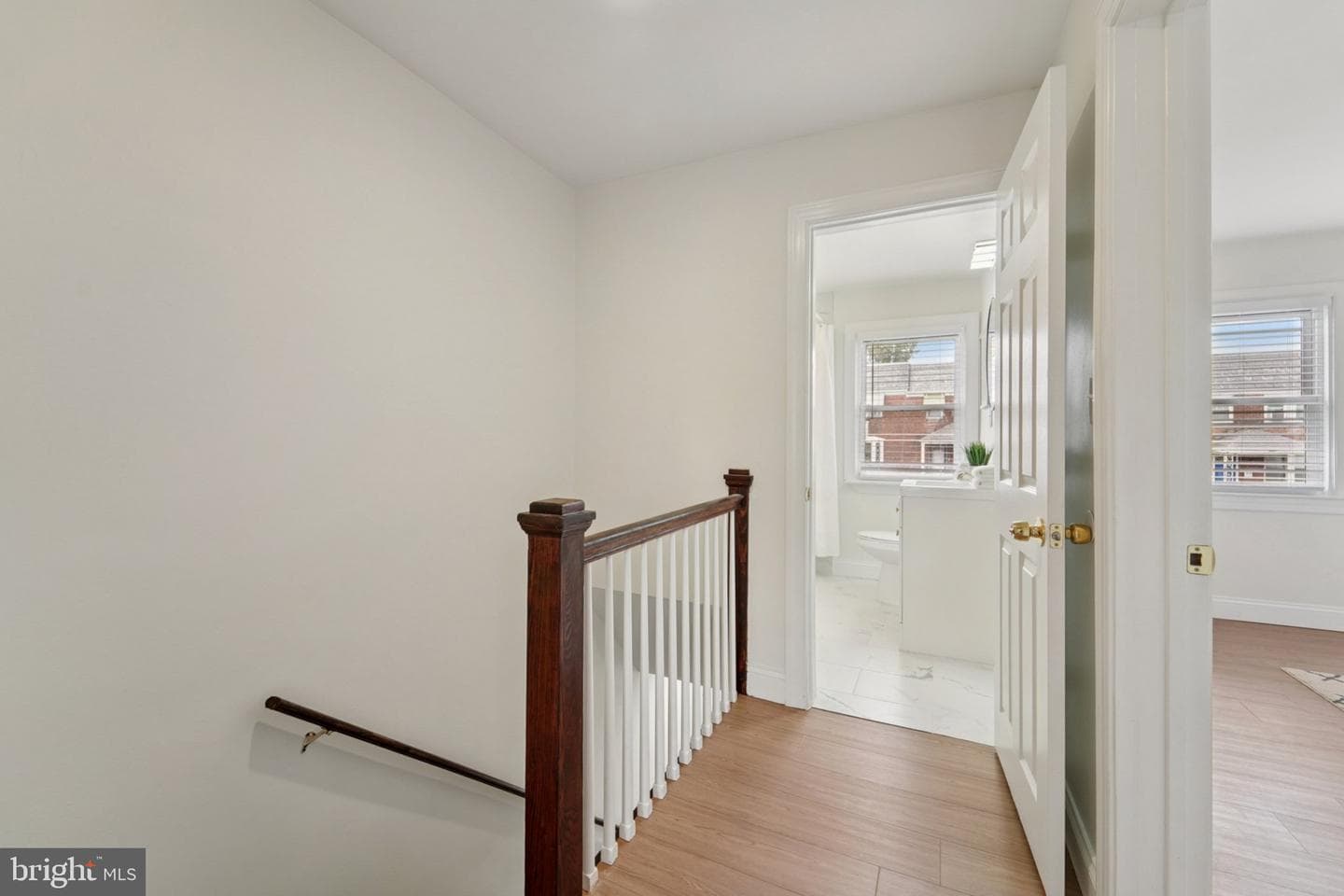 827 N Augusta Avenue photo 10