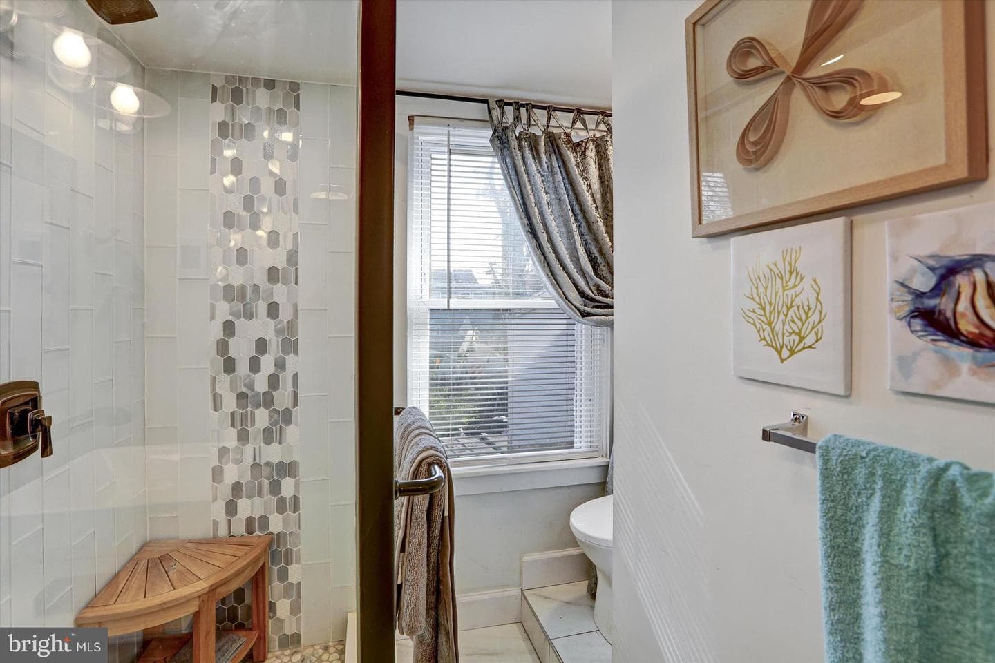 3355 Falls Road photo 14