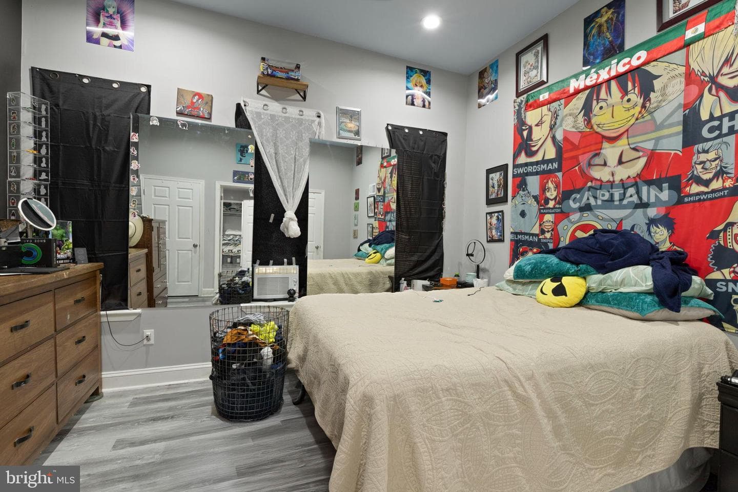 406 S Smallwood Street photo 12