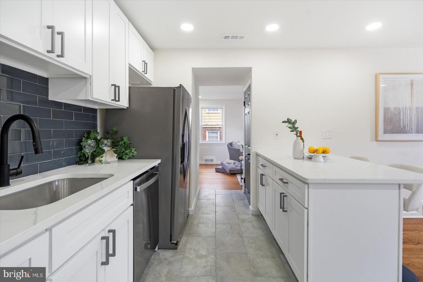 1202 E 35th Street photo 10