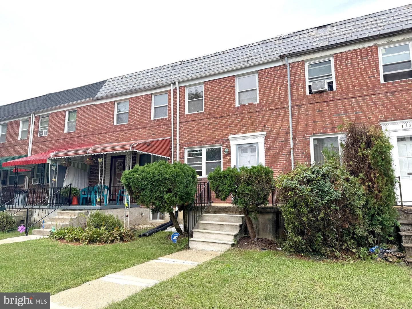 1226 N Augusta Avenue photo 2