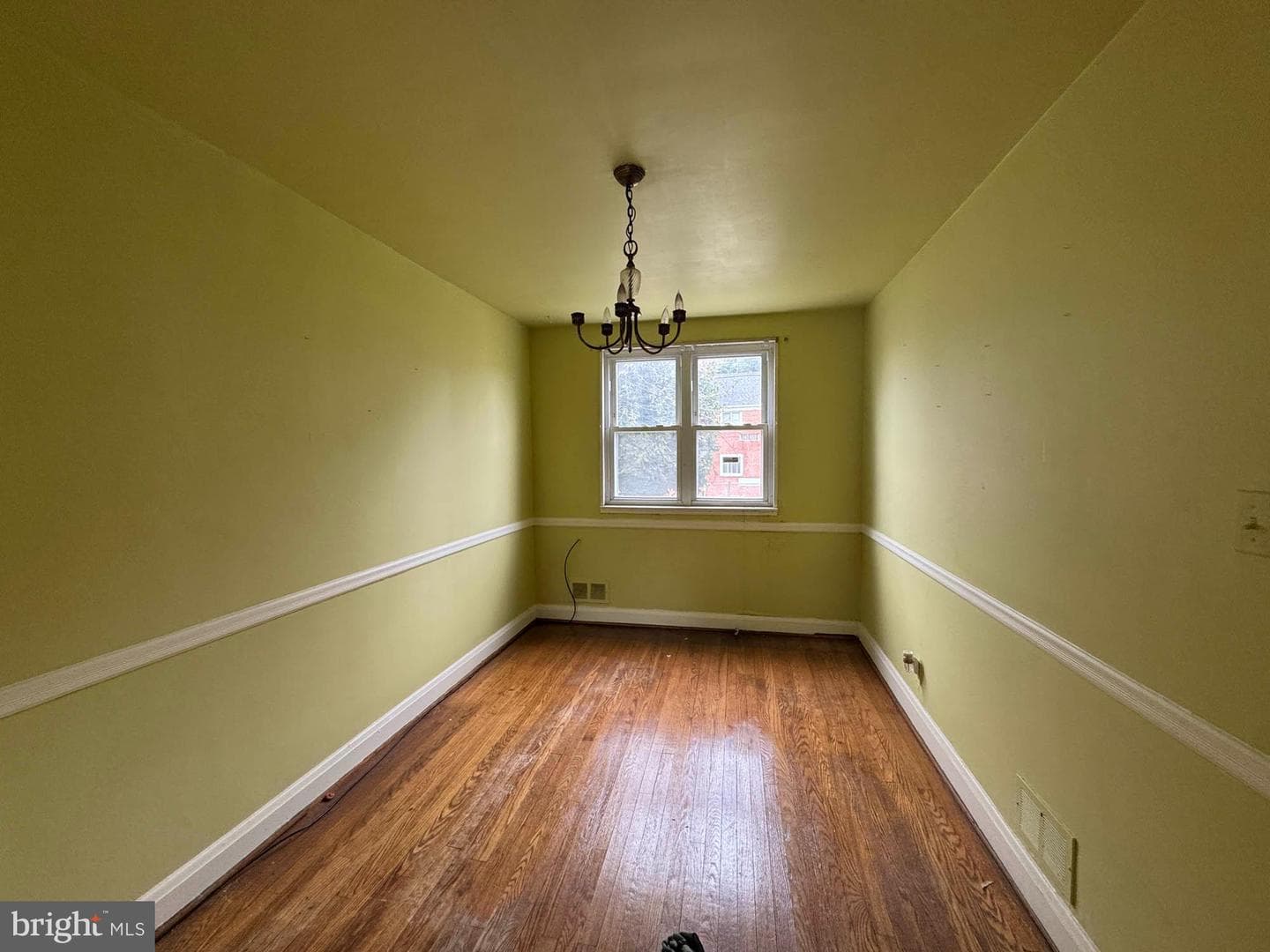 1226 N Augusta Avenue photo 4