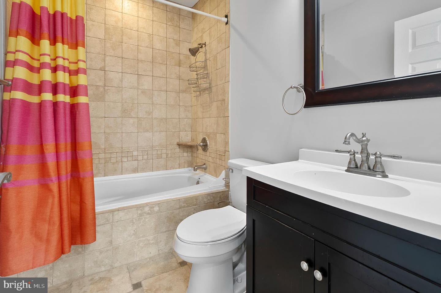 132 N Glover Street photo 30