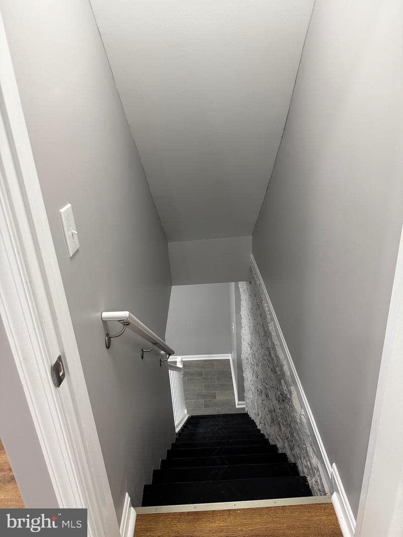 2924 Winchester Street photo 44