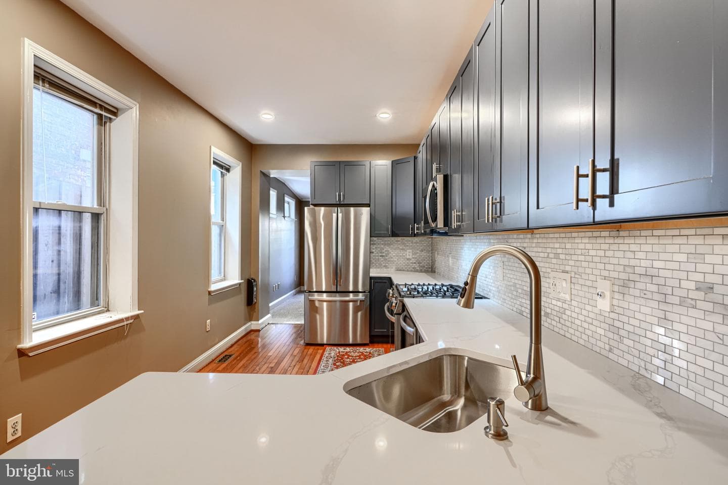 1025 S Hanover Street photo 12