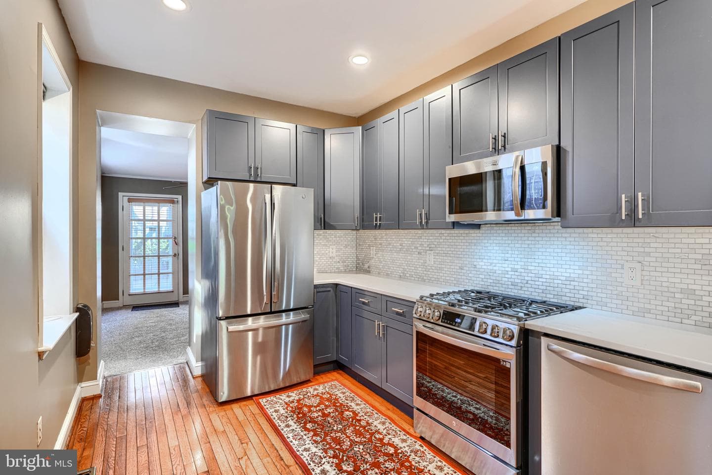 1025 S Hanover Street photo 13