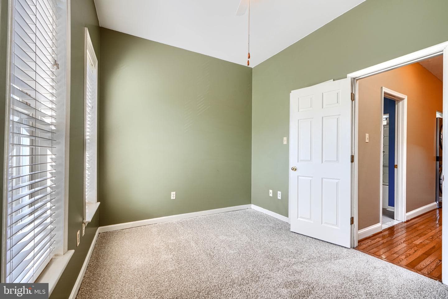 1025 S Hanover Street photo 39