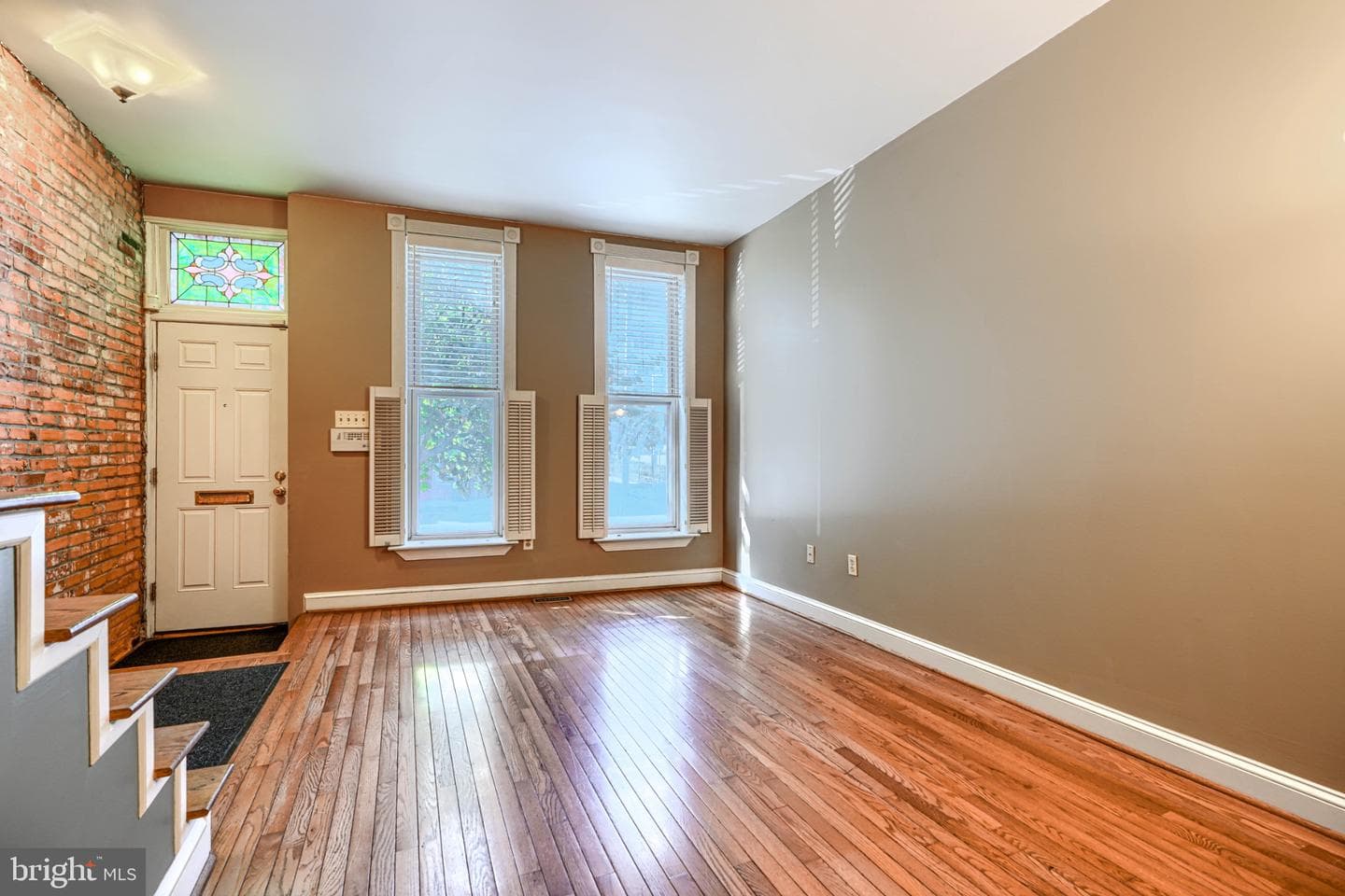 1025 S Hanover Street photo 6