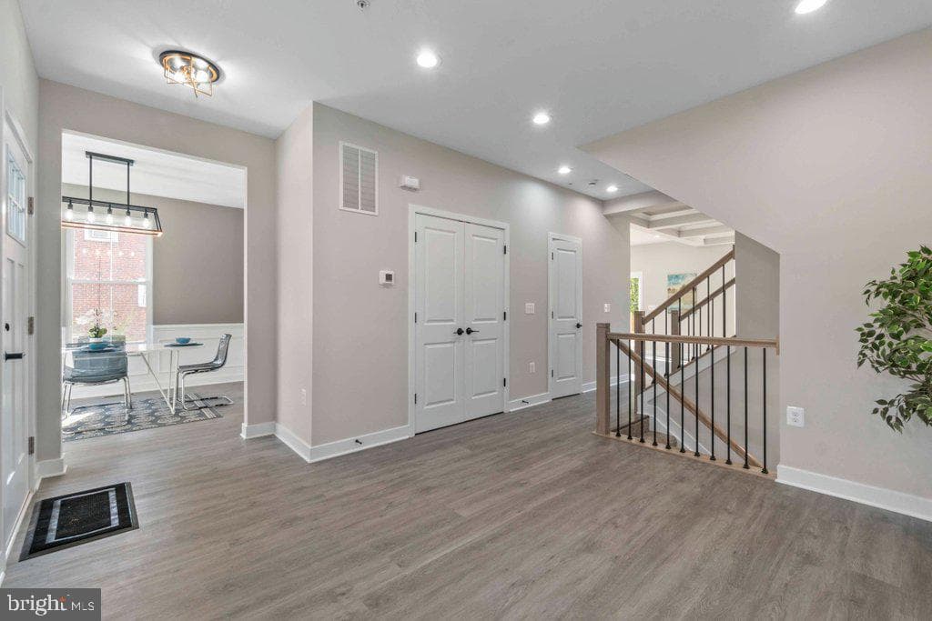 3812 Milford Avenue photo 6