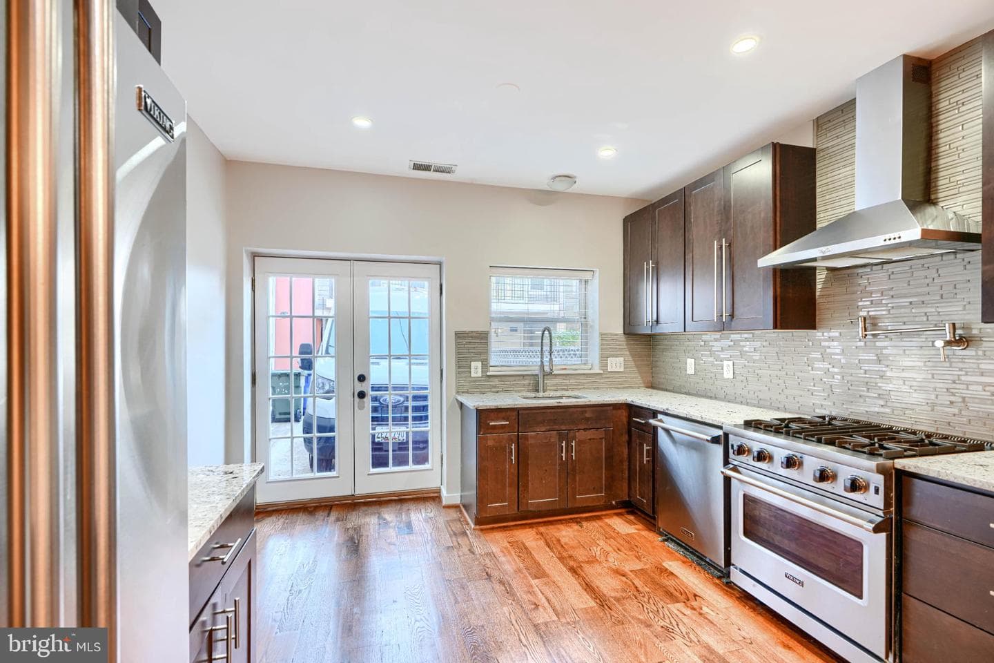 1246 Hull Street photo 10