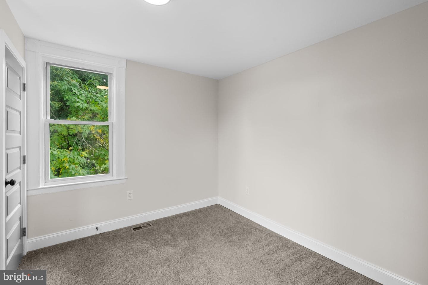 4503 Glenarm Avenue photo 27
