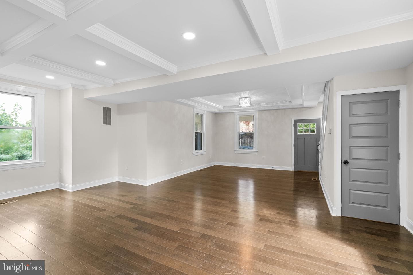 4503 Glenarm Avenue photo 9