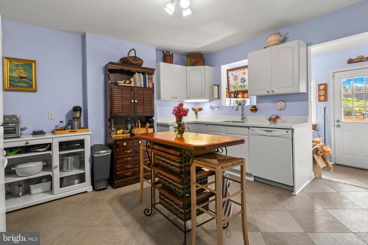 1515 W 36th Street photo 13