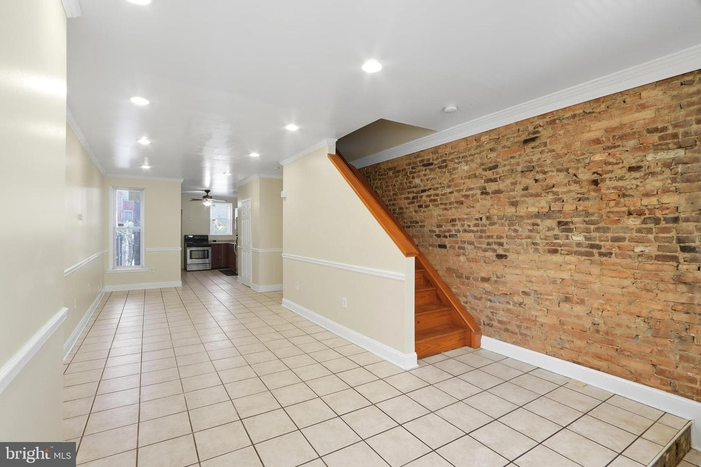 1314 James Street photo 3