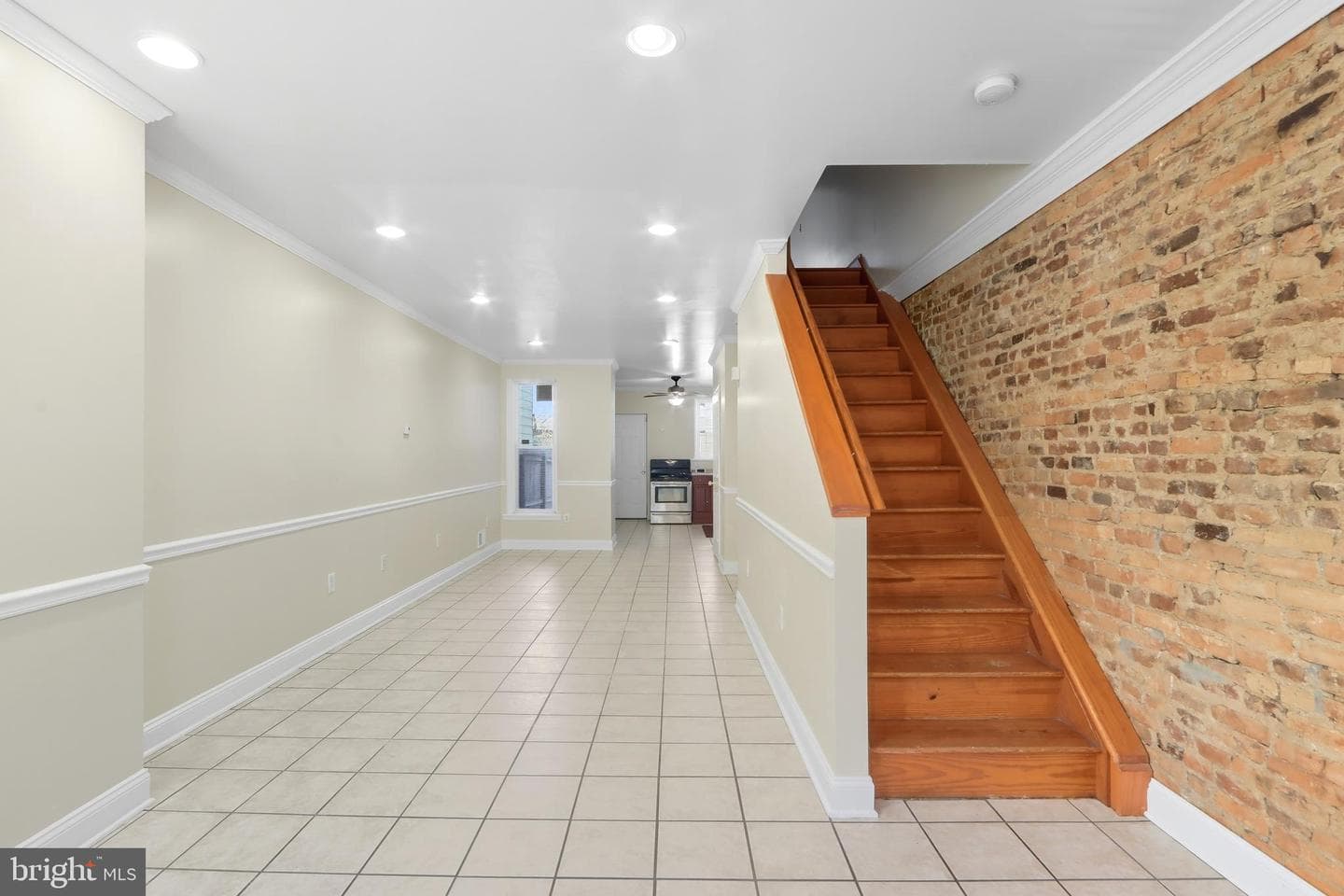 1314 James Street photo 4