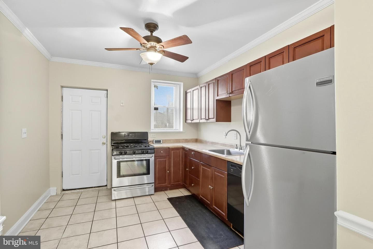 1314 James Street photo 9