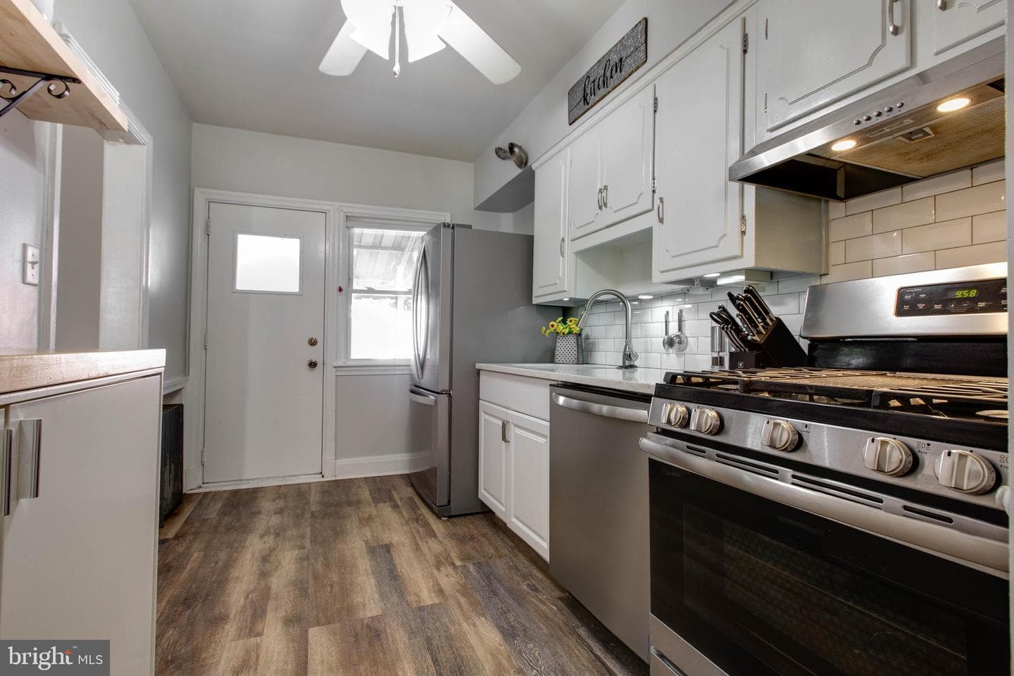 5506 Frederick Avenue photo 10