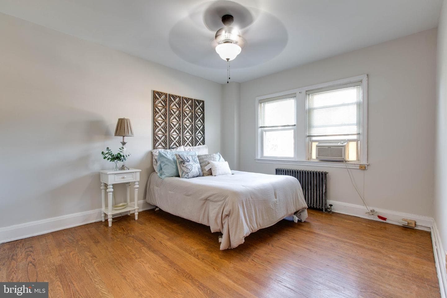5506 Frederick Avenue photo 24