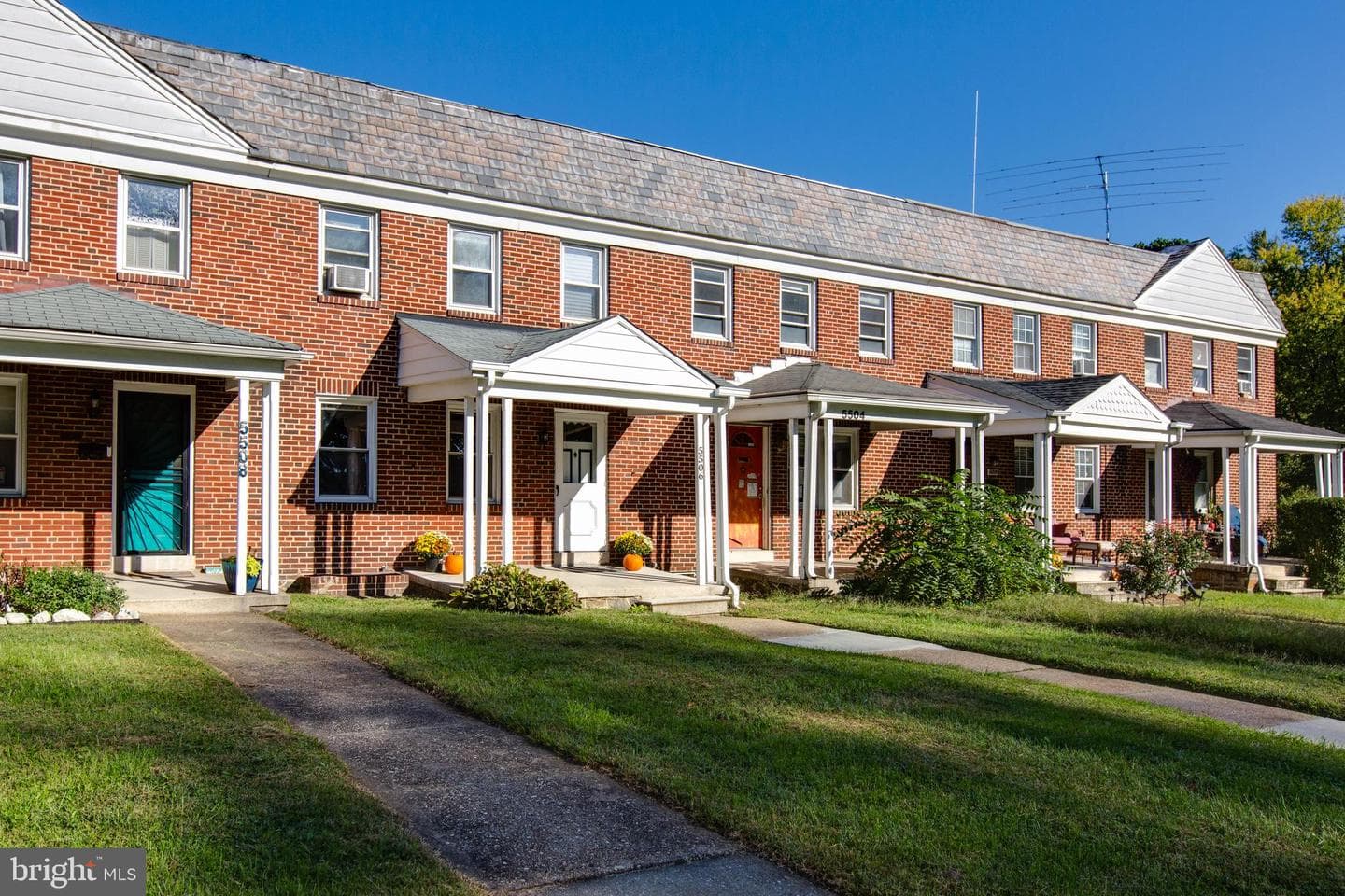 5506 Frederick Avenue photo 3