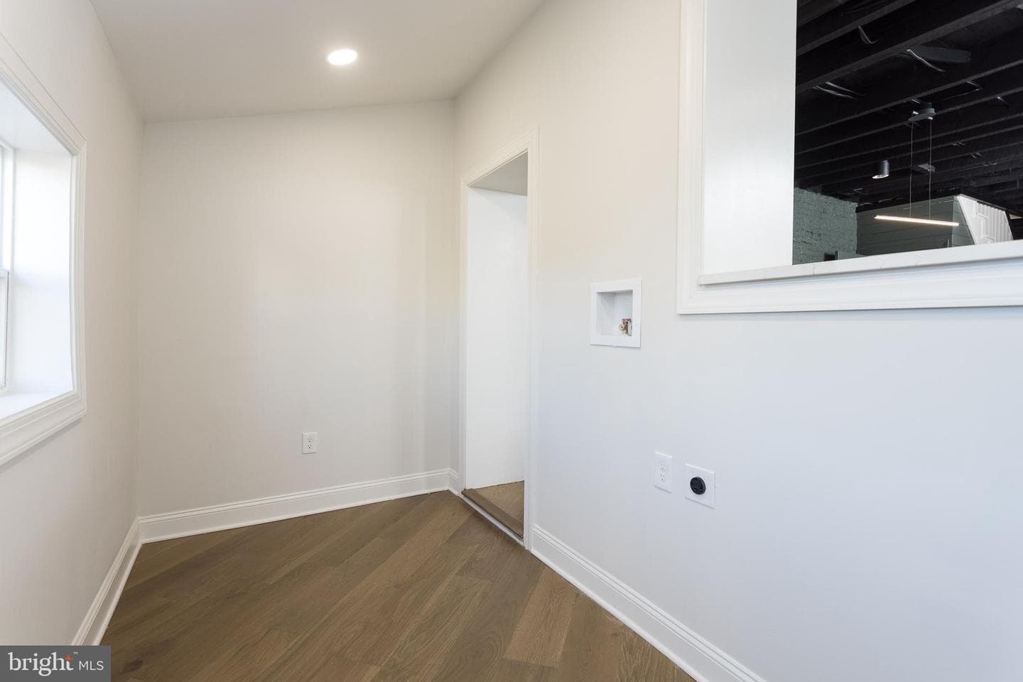 509 W 27th Street photo 15