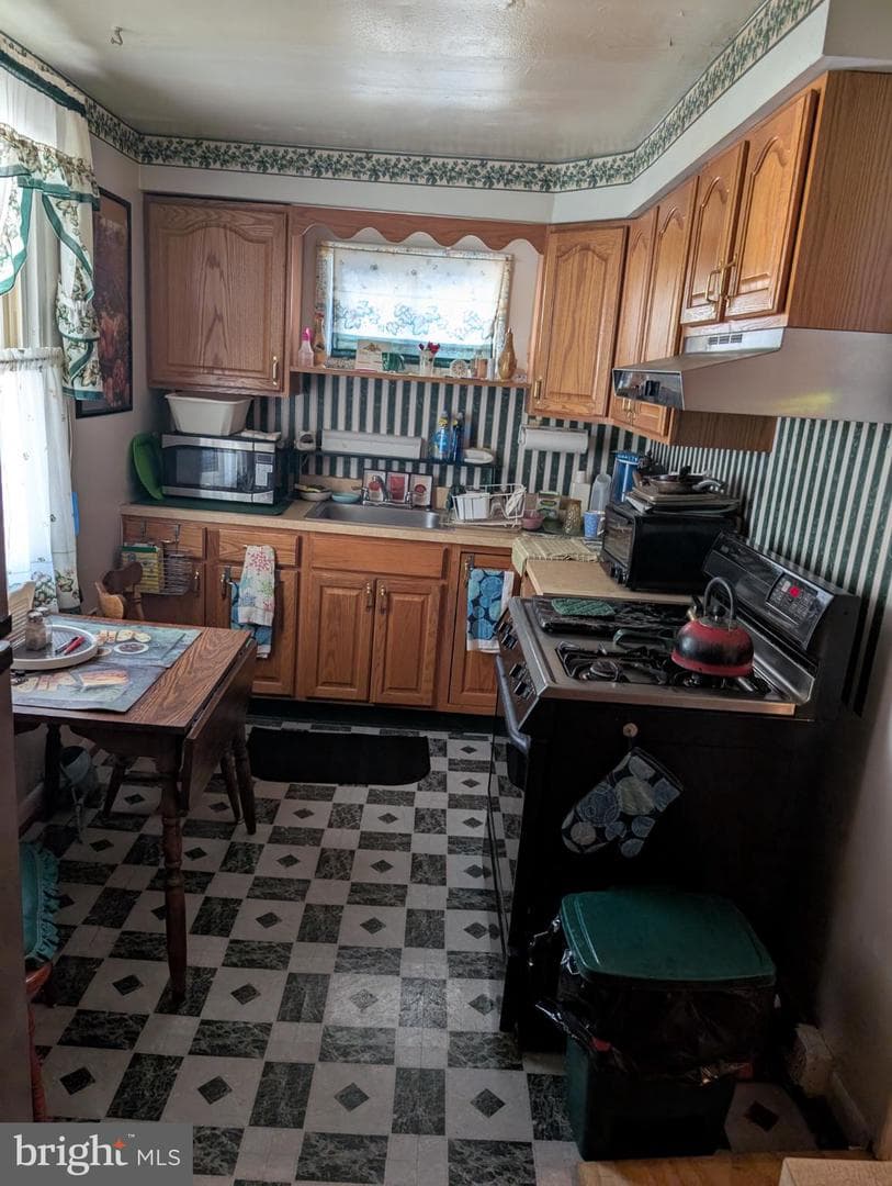 1510 W 36th Street photo 6