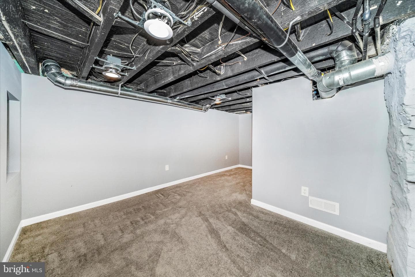 2224 W Fayette Street photo 25