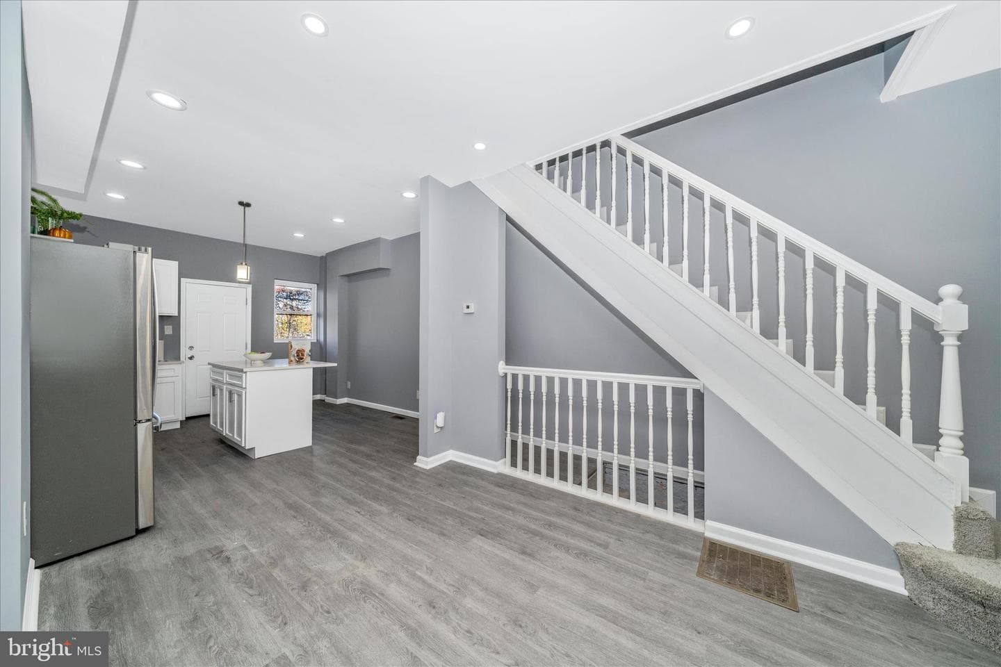 2224 W Fayette Street photo 46
